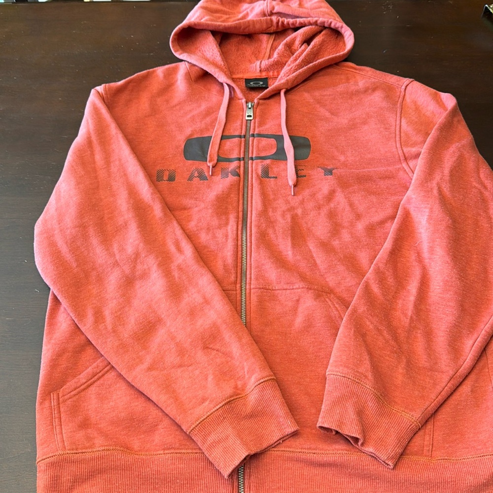 Oakley Zip Up Hoodie.